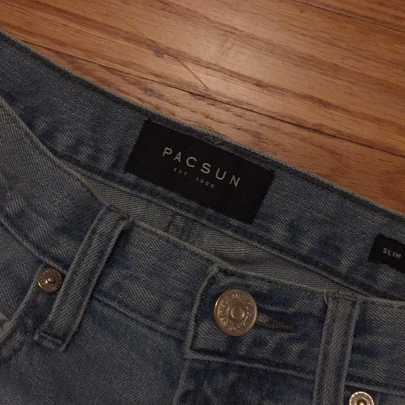 $30 - Picture 3 of 4